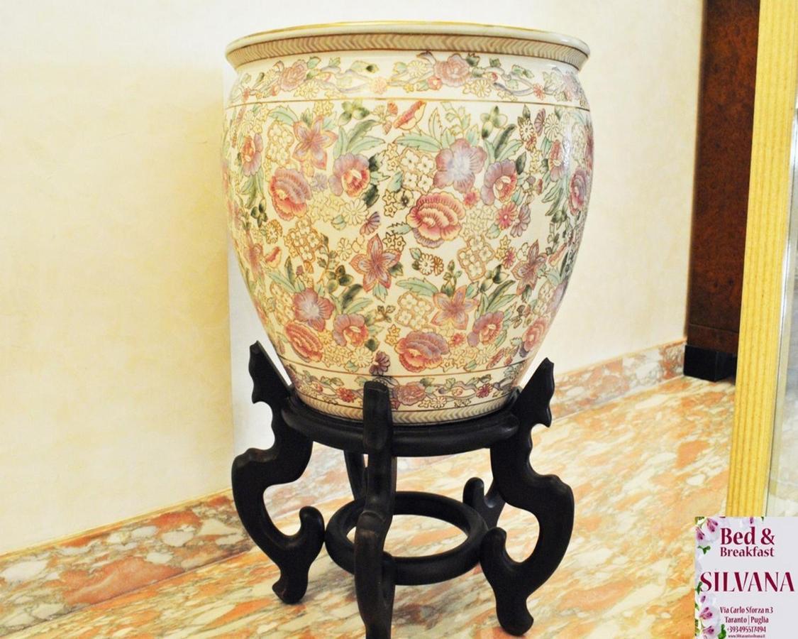 Bed And Breakfast Silvana Taranto Exterior foto